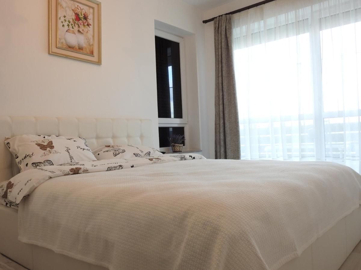Trust Apartaments 2 Braşov Extérieur photo