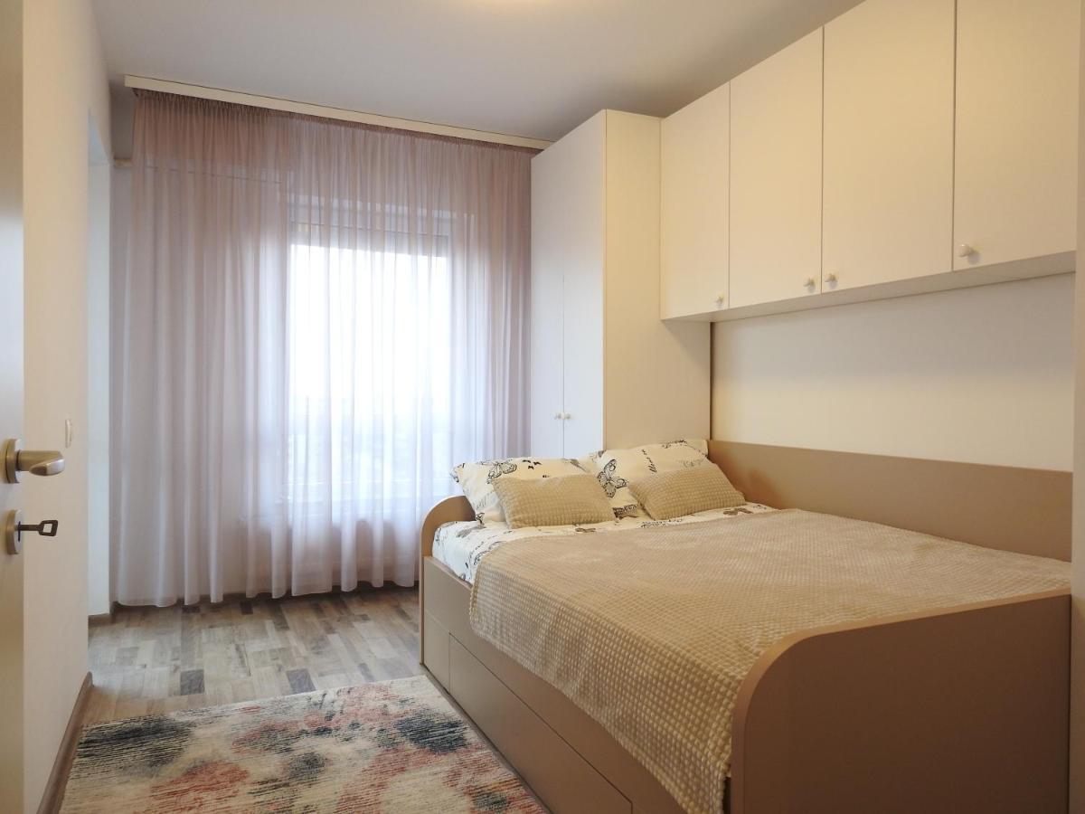Trust Apartaments 2 Braşov Extérieur photo