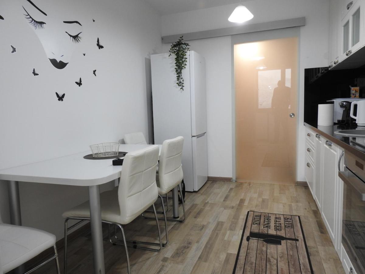 Trust Apartaments 2 Braşov Extérieur photo