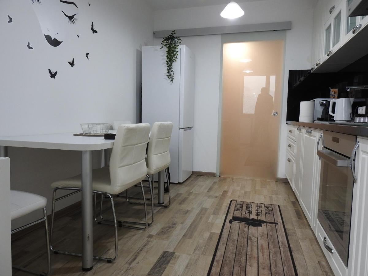 Trust Apartaments 2 Braşov Extérieur photo